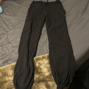 Lululemon Long Pants with cinched ankles size M